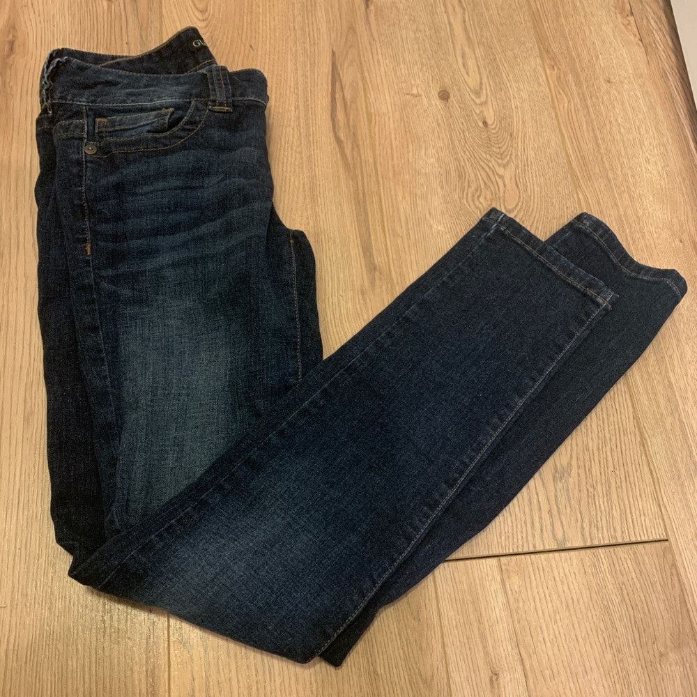 Guess Skinny Jeans. Size 25